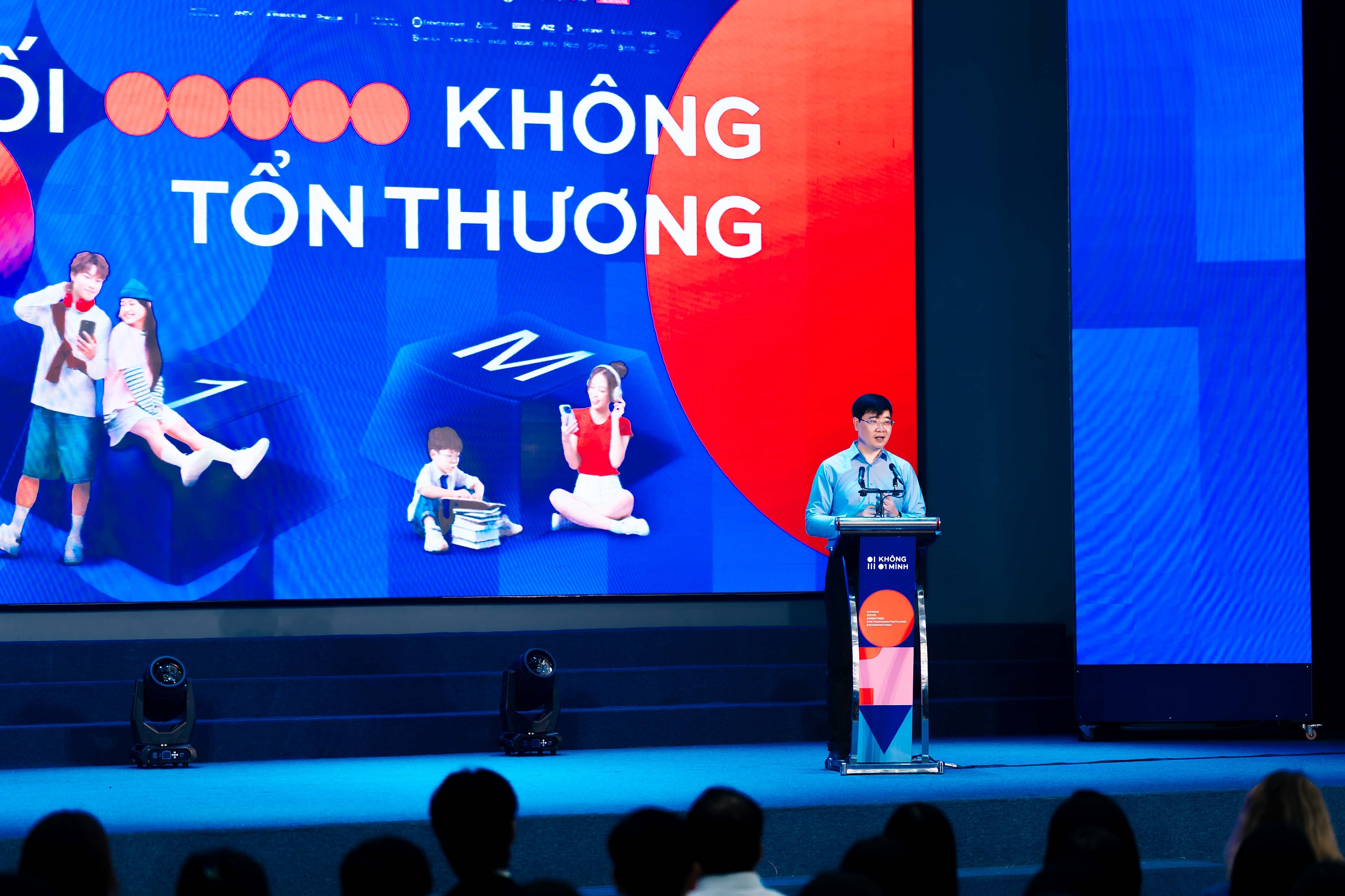 HỆ THỐNG TRƯỜNG UKA VÀ ISCHOOL TÍCH CỰC HƯỞNG ỨNG CHIẾN DỊCH KHÔNG MỘT MÌNH MÙA 2