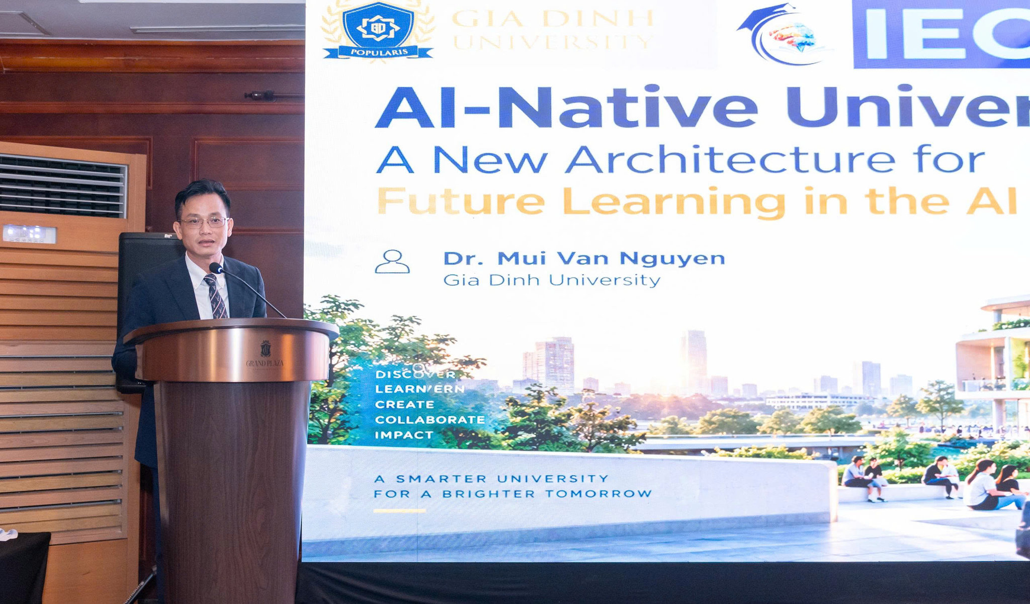TS. NGUYỄN VĂN MÙI, TRƯỜNG ĐẠI HỌC GIA ĐỊNH: “TƯƠNG LAI CỦA GIÁO DỤC ĐẠI HỌC KHÔNG PHẢI GẮN THÊM AI MÀ XÂY DỰNG MỘT KIẾN TRÚC MỚI