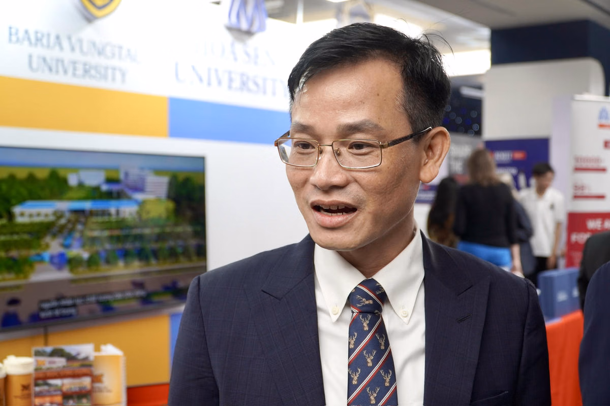 TS. NGUYỄN VĂN MÙI, TRƯỜNG ĐẠI HỌC GIA ĐỊNH: “TƯƠNG LAI CỦA GIÁO DỤC ĐẠI HỌC KHÔNG PHẢI GẮN THÊM AI MÀ XÂY DỰNG MỘT KIẾN TRÚC MỚI