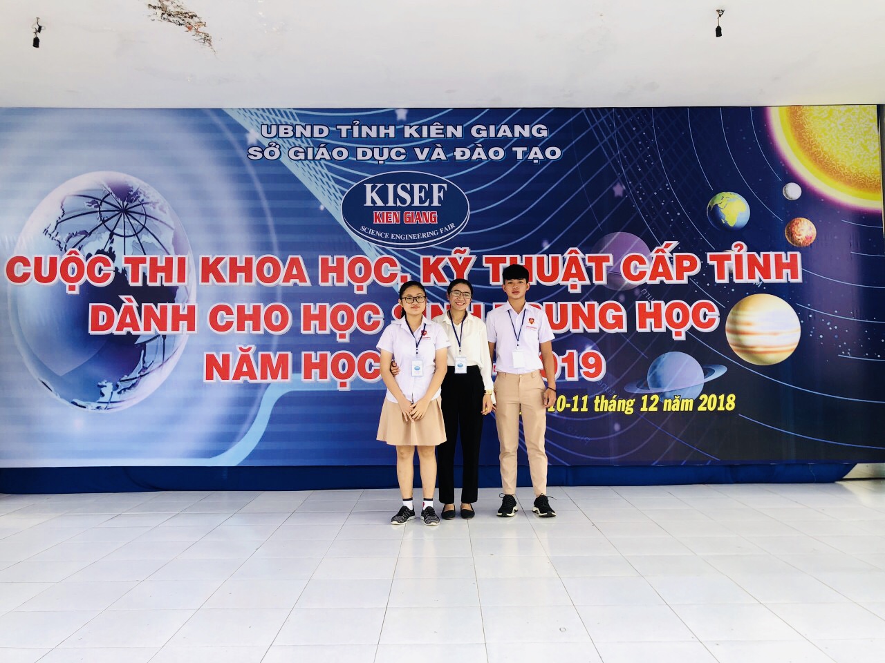 iSchool students at the science and engineering fair of Kien Giang province