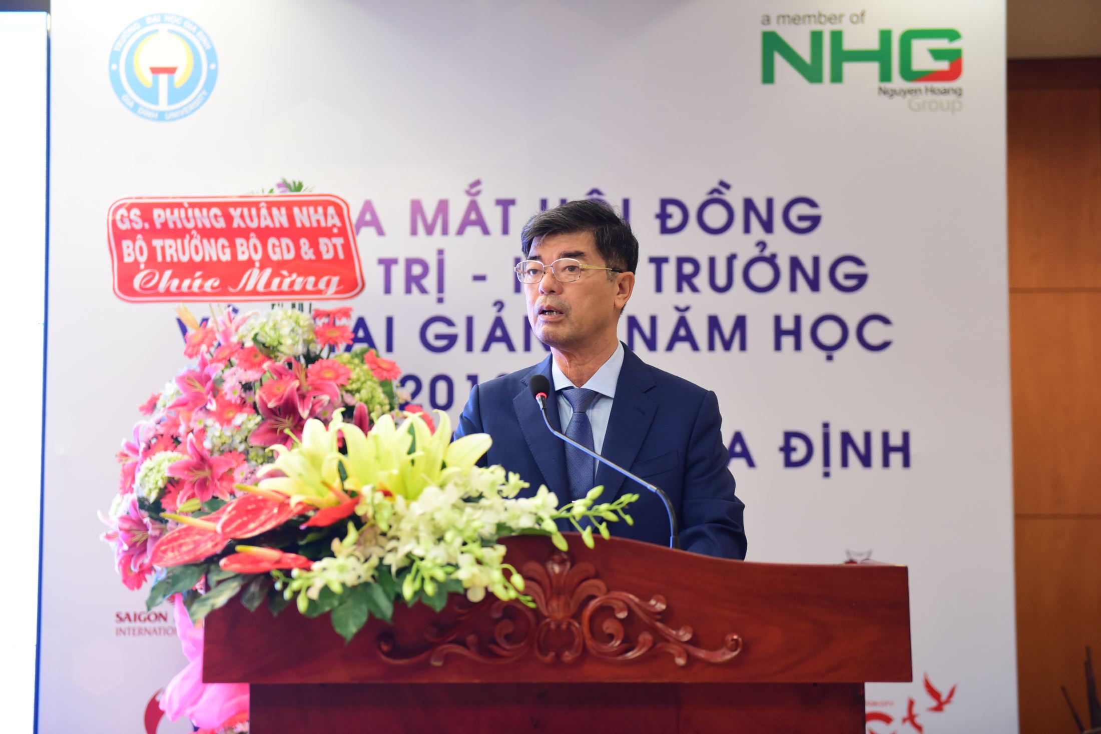 Assoc. Prof. Dr. Thai Ba Can, chairman of Gia Dinh University speaking at the ceremony.