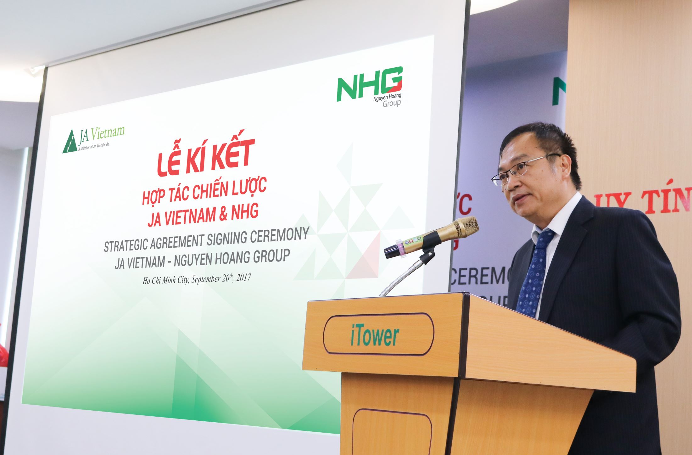 "I believe this agreement will start for the long and strong collaboration between NHG and JA Vietnam, together to create good values for young generations in NHG's education system and all over Vietnam", said Dr. Dinh Quang Nuong, Deputy CEO of NHG at the event