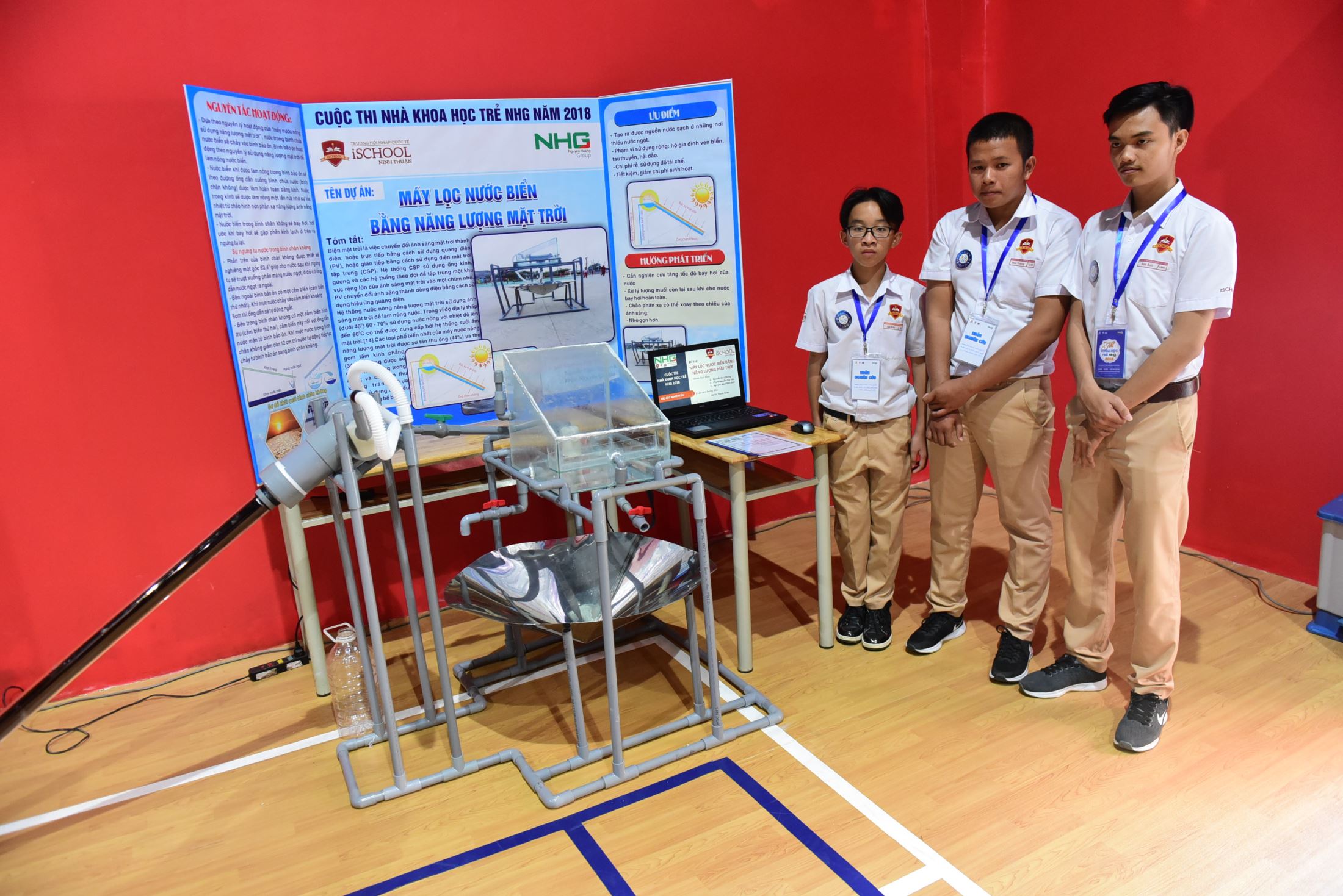 Students from iSchool Ninh Thuan with “The solar water purifier”