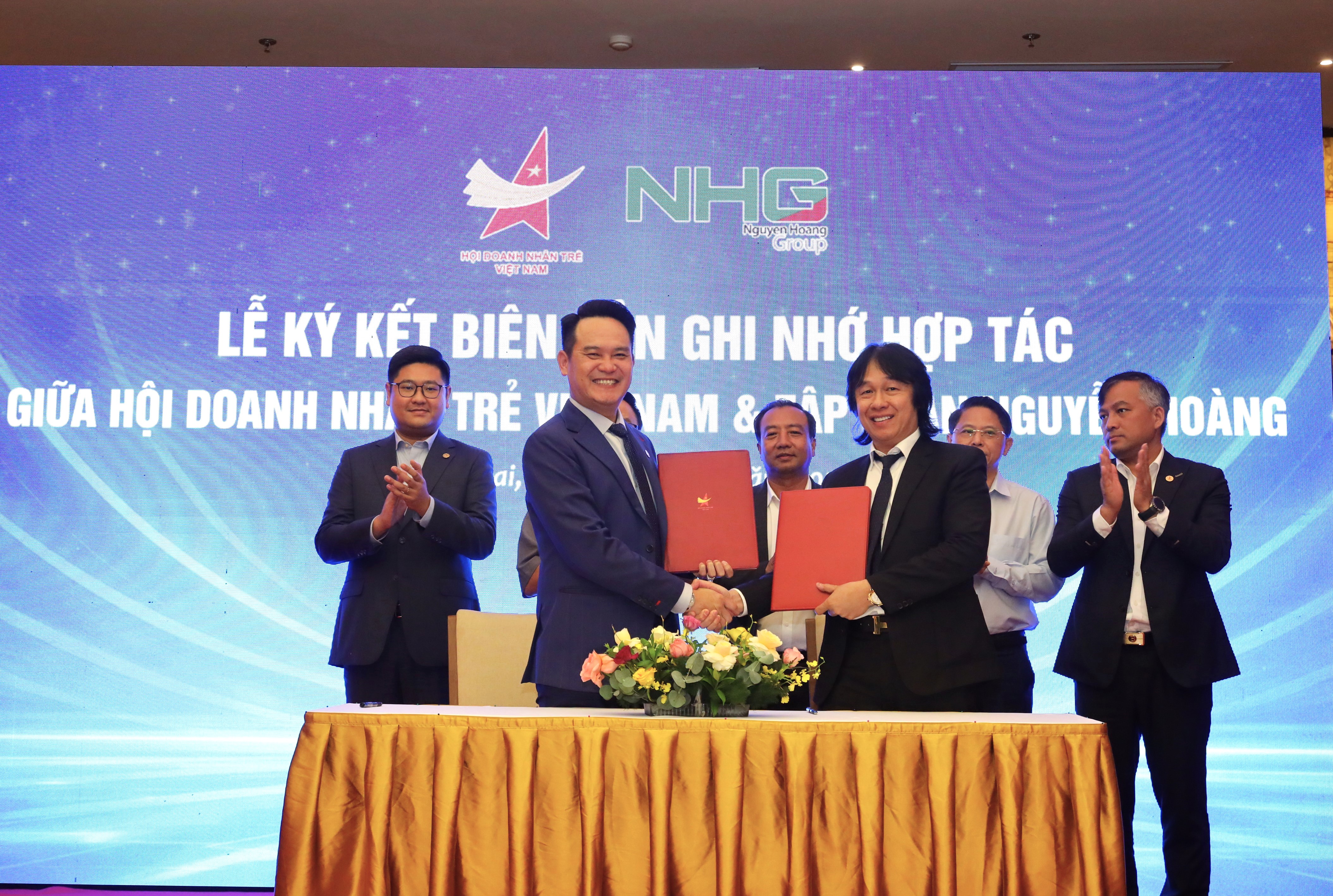 Tập đoàn Nguyễn Hoàng và Hội Doanh nhân trẻ Việt Nam ký kết MOU phát triển nguồn nhân lực