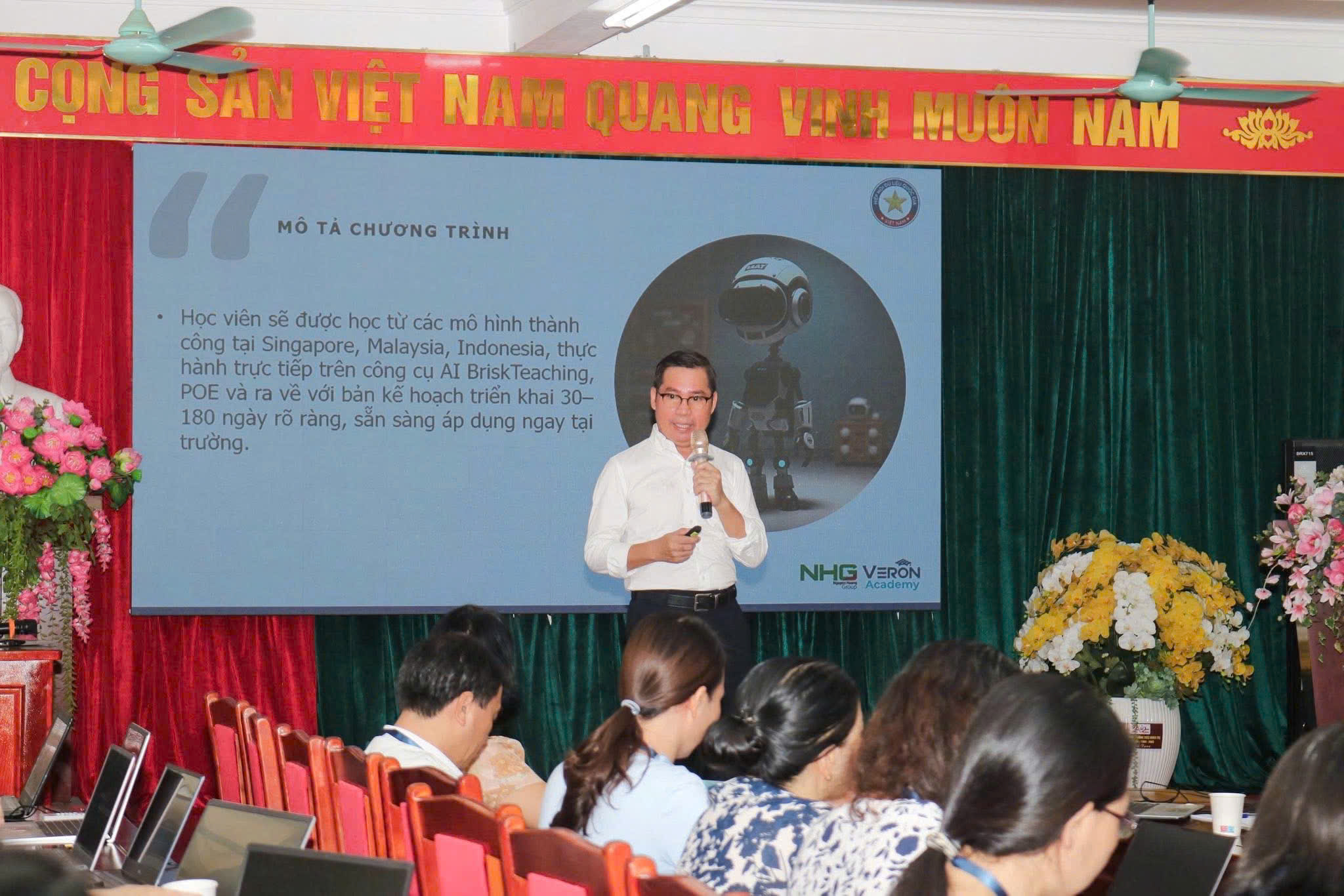 khai-giang-lop-hoc-AI-Nghia-Tru3