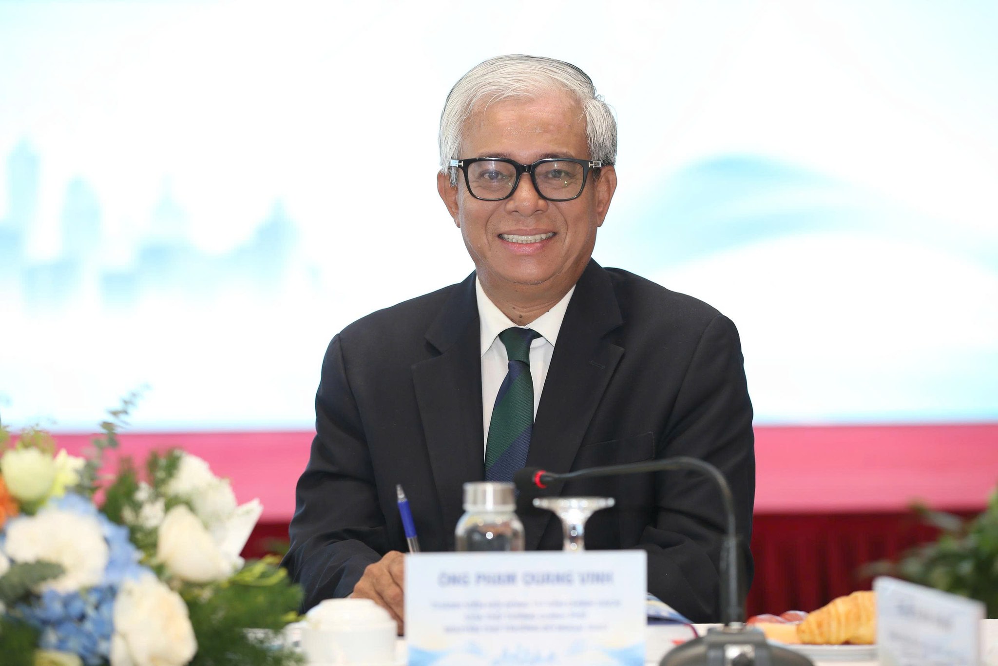 Top-40-doanh-nghiep-tu-nhan-tieu-bieu-dai-dien-cho-40-năm-doi-moi-dat-nuoc-NHG