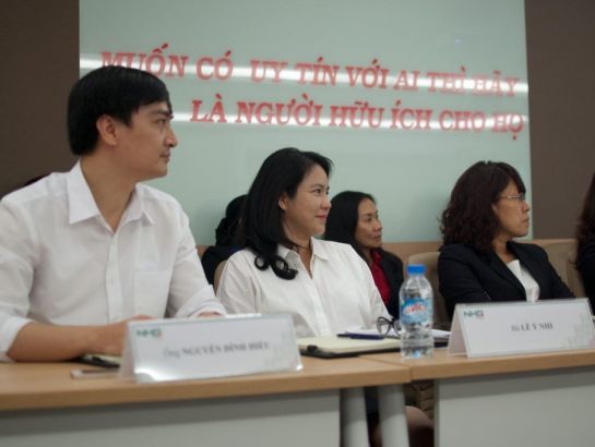 The seminar "Strategic Thinking for leadership & management - Access to ideas & new business model" by Professor. Augustine Ha Ton Vinh
