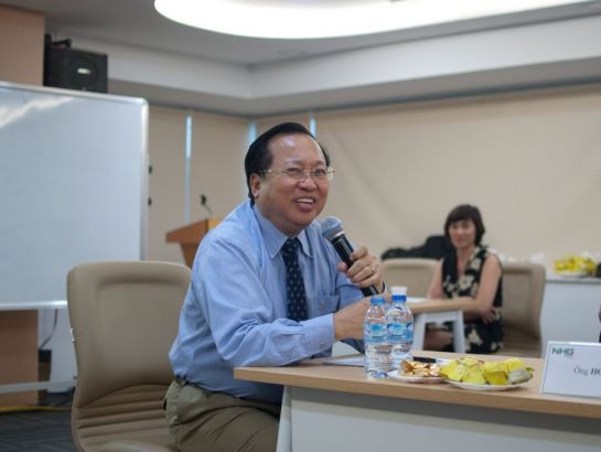 The seminar "Strategic Thinking for leadership & management - Access to ideas & new business model" by Professor. Augustine Ha Ton Vinh