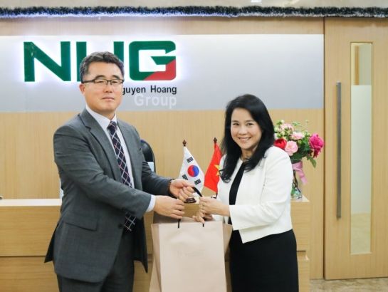 On December 19th, 2016, NHG International relations team met with Korean University Konkuk, headed by Mr. Chan Hee Park, Vice President of Foreign Affair. The discussion centered on building a complete strategic cooperation between Konkuk and NHG