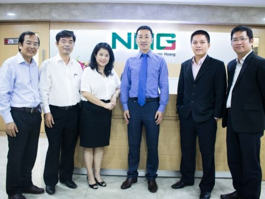 Mr. Ziping Feng, Marketing Director of Thompson River University, Canada had an exchange with NHG management at NHG office on October 10th, 2016