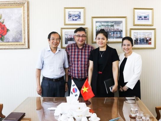 NHG CEO welcomed representatives of Sogang University, Korea, to the group office on November 24th, 2016