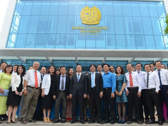 Prof. Phung Xuan Nha – Minister of Education and Training visited BVU & UKA on March, 14th, 2017.
