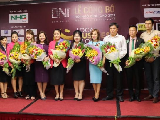 Bà Hoàng Nguyễn Thu Thảo, Tổng giám đốc NHG, ông Hồ Quang Minh, Chủ tịch BNI Việt Nam và các lãnh đạo, giám đốc vùng của BNI tại sự kiện.