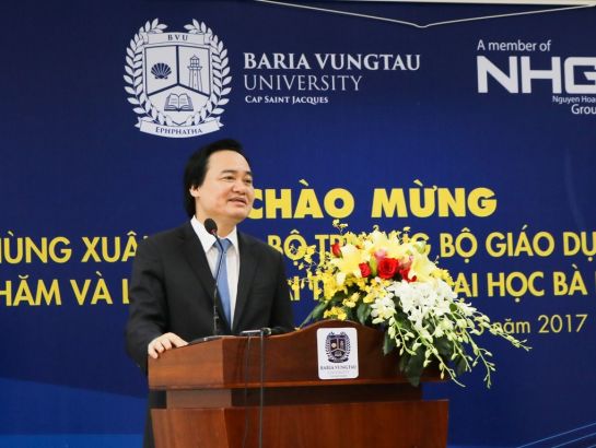 Prof. Phung Xuan Nha – Minister of Education and Training visited BVU & UKA on March, 14th, 2017.
