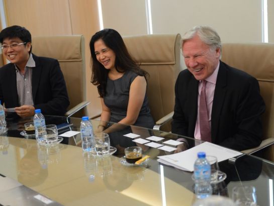Mr. Stefan Sjoestroem and senior leaders of Microsoft expressed strong impression on NHG education system and highly appreciated NHG's focusing investment in education.