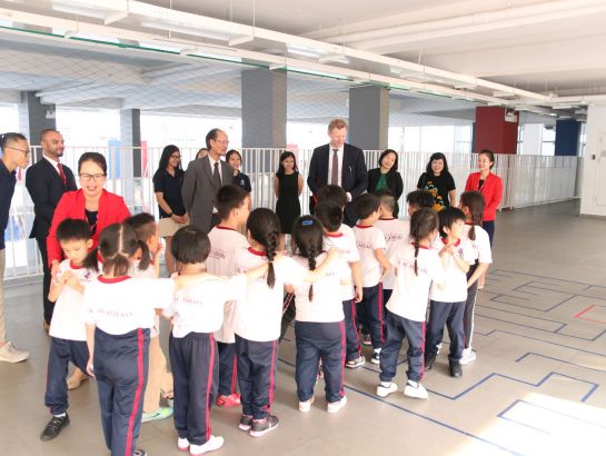 After the signing ceremony, BSCW and NHG delegations visited UK Academy, Binh Thanh campus and interact with students there.
