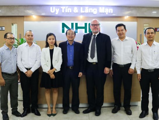 Mr. Pertti Jalasvirta, Senior Advisor of Claned and Dr. Do Manh Cuong – Permanent Member of NHG’s education council cum Academic Director took picture together after the meeting at Group office (September, 12, 2017)