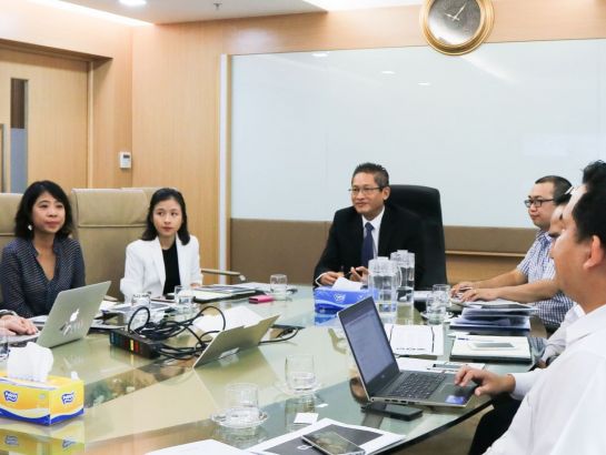 Mr. Vu Minh Tri - NHG Deputy CEO appreciated the Claned model and affirmed Nguyen Hoang Group's orientation in promoting Artificial Intelligence to optimize teaching & learning experience and effect,  as well as to improve the effectiveness of the quality management in whole education system (September, 12, 2017)