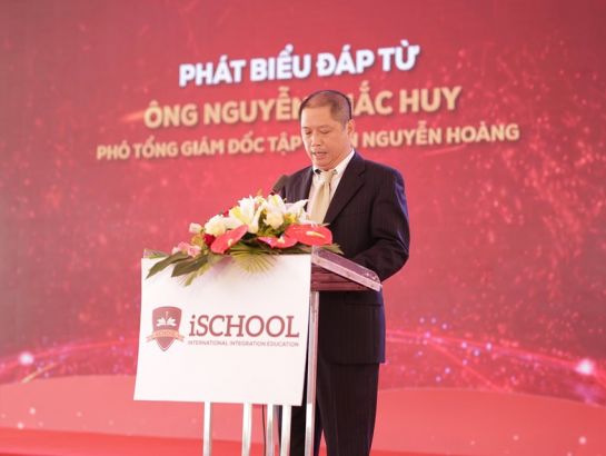 On behalf of Nguyen Hoang Group, Mr. Nguyen Khac Huy – Deputy CEO committed that iSchool Quang Tri would carry out its mission properly, creating a humanistic and quality learning environment, contributing to creating brave global citizens who are always ready for international integration