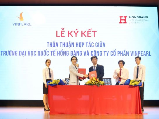 The cooperation agreement signed by Hong Bang International University with Vinpearl (Vingroup) allows HIU students to practice and work at Vinpearl.
