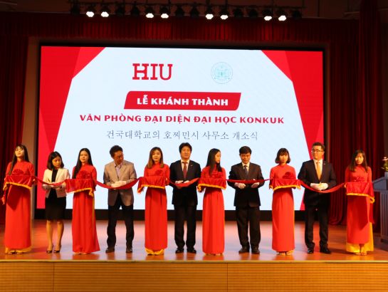 HIU leaders, representative of iStudent and KU's delegation attended the inauguration ceremony of KU Office at Hong Bang International University, 215 Dien Bien Phu, Ho Chi Minh City