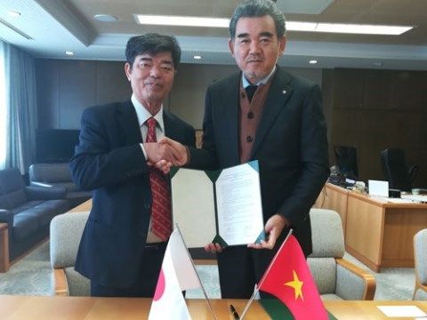 PGS.TS. Thái Bá Cần và Lãnh đạo Đại học Hiroshima