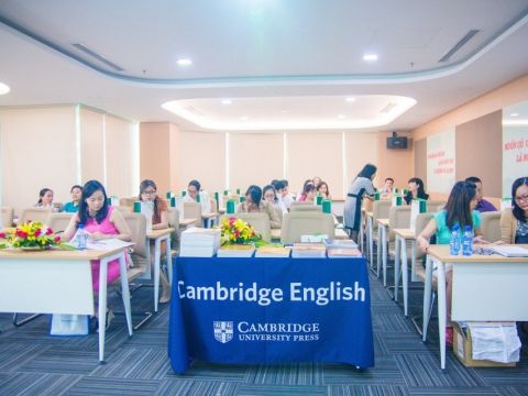 Đội ngũ giảng viên của NHG tham gia Hội thảo “Kỹ năng tích hợp trong lớp học ESL”, giảng dạy bởi Ông Allen Davenport đến từ NXB Đại học Cambridge, ngày 26/3/2016.