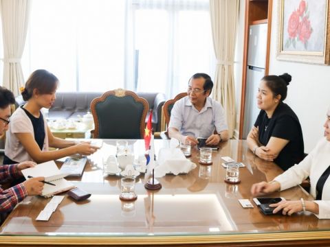 CEO của NHG tiếp đón đại diện ĐH Sogang, Hàn Quốc thăm và làm việc với Tập đoàn ngày 24/11/2016.