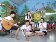 In addition, they played many musical performances, expressing their love and inspiring children at Phu Hoa orphanage 