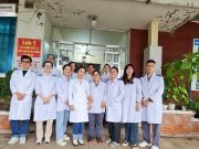  Bên cạnh việc khám chữa răng cho người dân như trám, nhổ răng, cấp cứu hàm mặt, sinh viên còn hướng dẫn chăm sóc răng miệng đúng cách: cách chải răng đúng, vệ sinh răng miệng, chế độ ăn uống … đem đến cơ hội chăm sóc răng miệng cho người dân còn khó khăn tại 14 xã của huyện Long Thành, Đồng Nai.