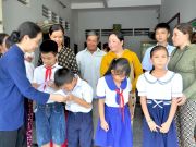 Đó chính là giá trị cao đẹp mà Quỹ Từ thiện Bông Hồng Nhỏ muốn thúc đẩy nơi các em qua các suất học bổng sẽ được tiếp tục trao tặng trong năm học sắp tới.
