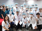 Đội ngũ hơn 100 thầy thuốc là giảng viên - sinh viên khối Sức khoẻ HIU. 