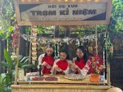 Không gian sự kiện rộn ràng sắc màu tuổi thơ và niềm vui gắn kết